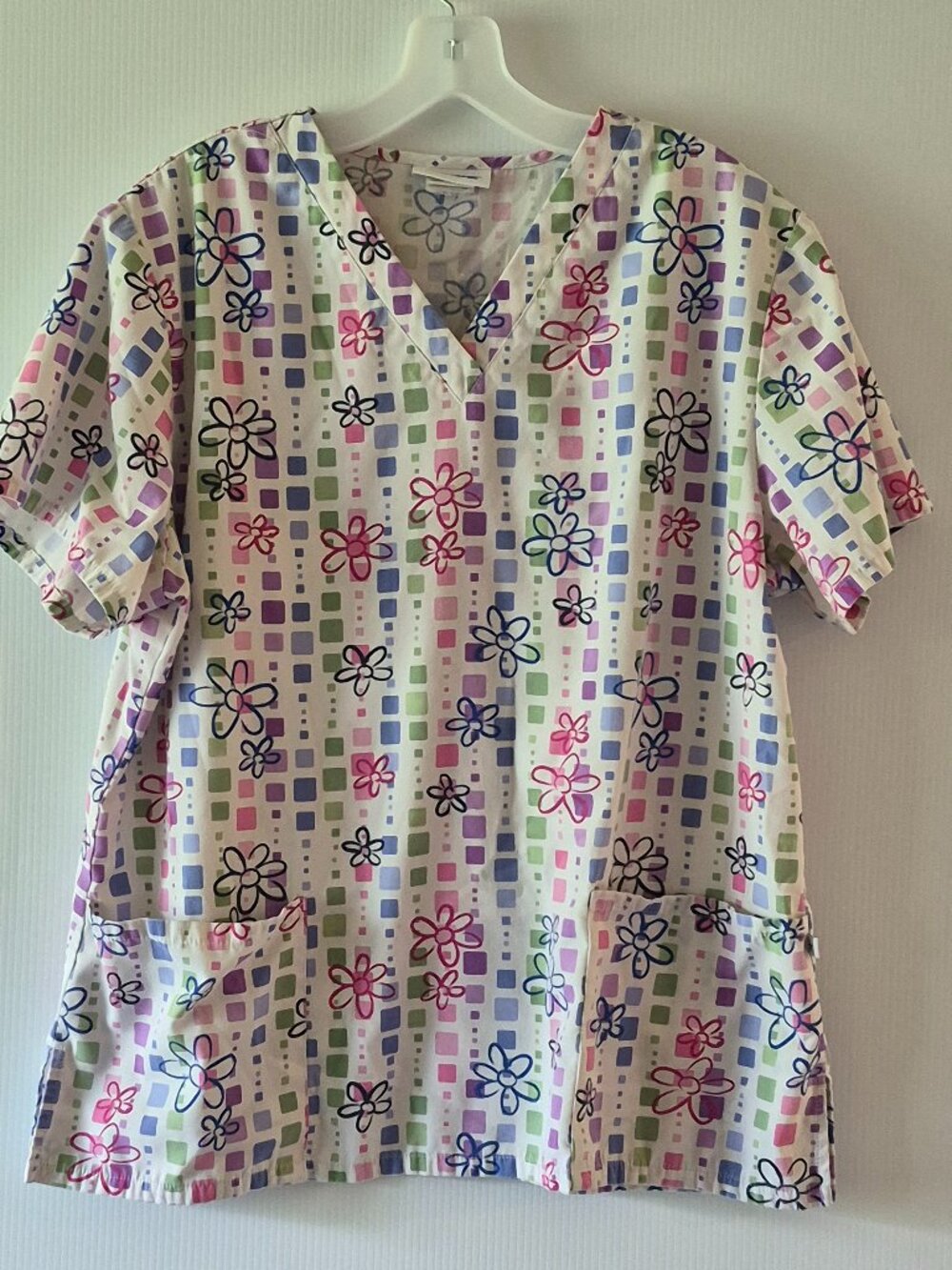 Bundle of 5 Scrubs Tops only Various brands Size Large